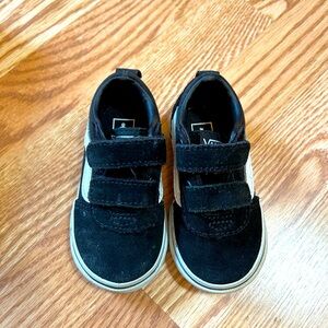 Toddlers vans black & white